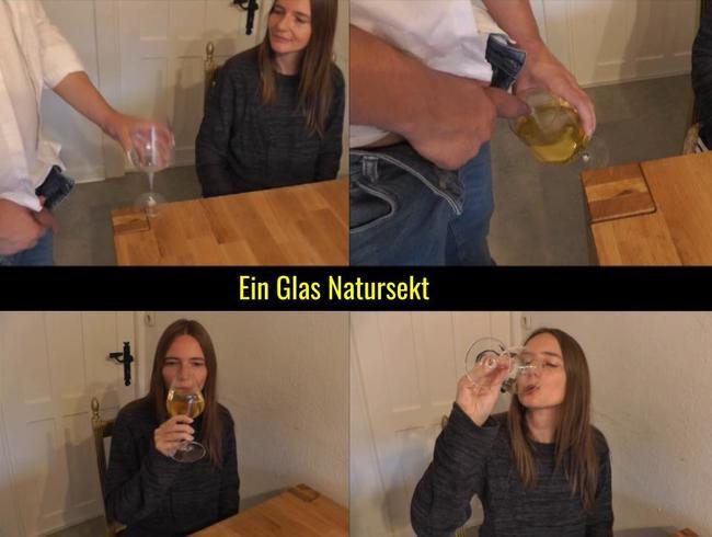 Ein Glas Natursekt (Userwunsch)