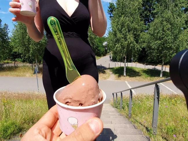 Sommer Eis Date endet mit spontaner Fickerei!!!!