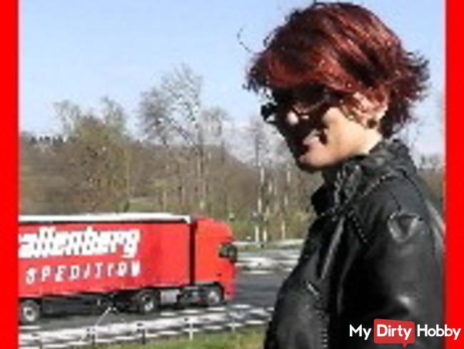 Throating an der Autobahn - Total dreist!